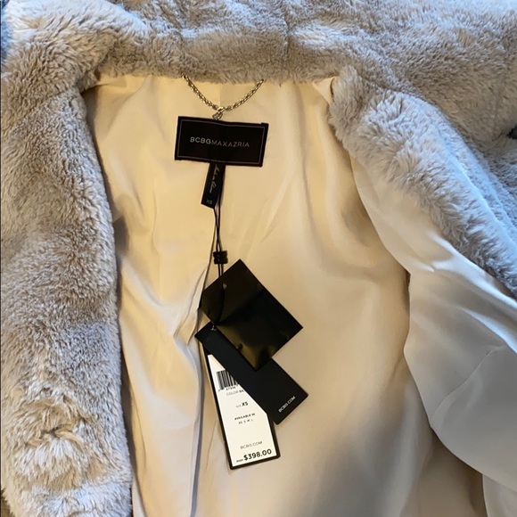 BCBG faux fur coat - Picture 5 of 7